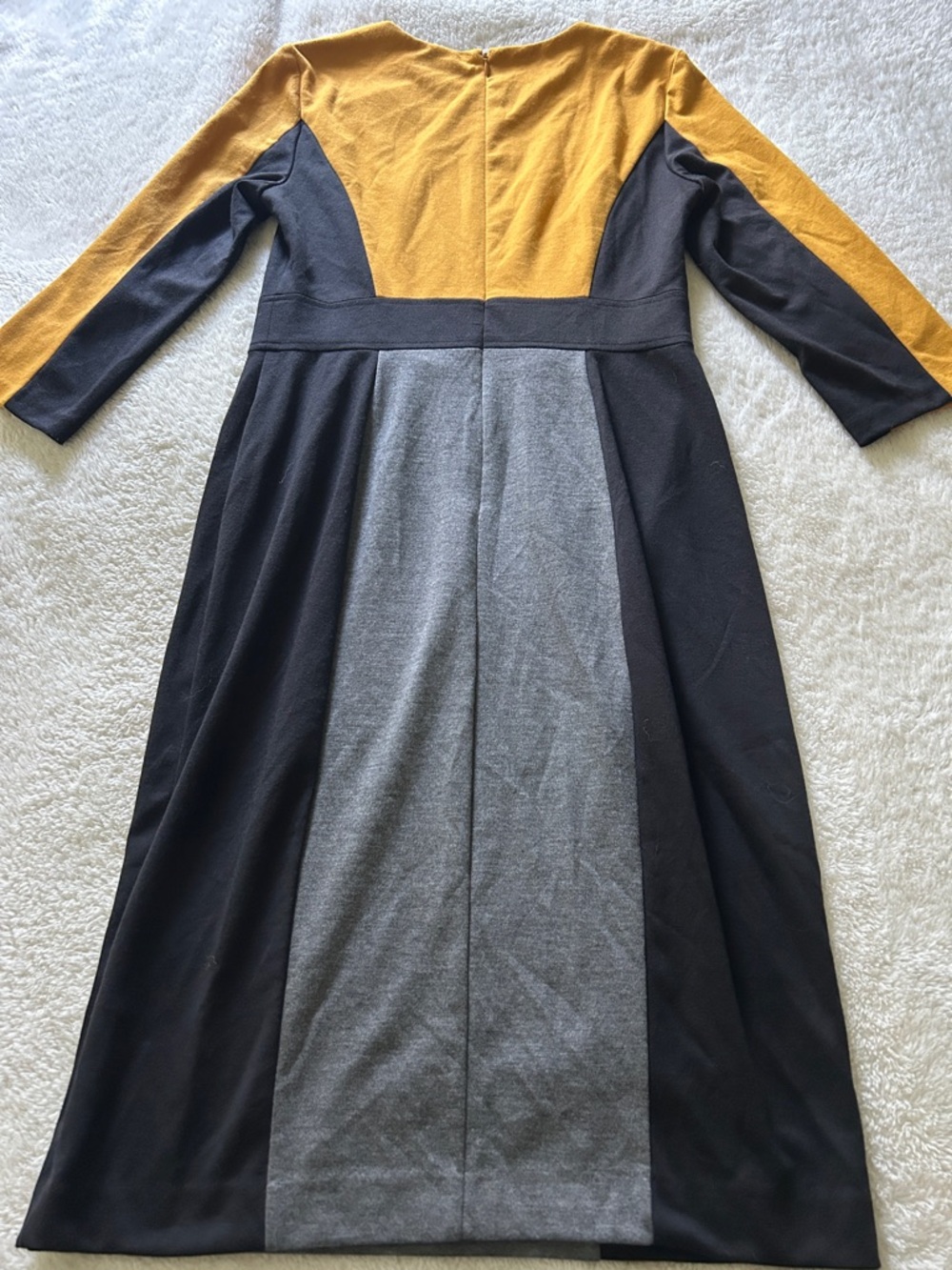 London Style Colorblock Long Sleeve Midi Dress in Mustard, Black & Gray size 4 - Picture 3 of 3